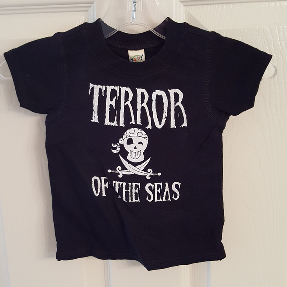 Kids TEE SHIRT TERROR OF THE SEAS NWT - Picture 1 of 2